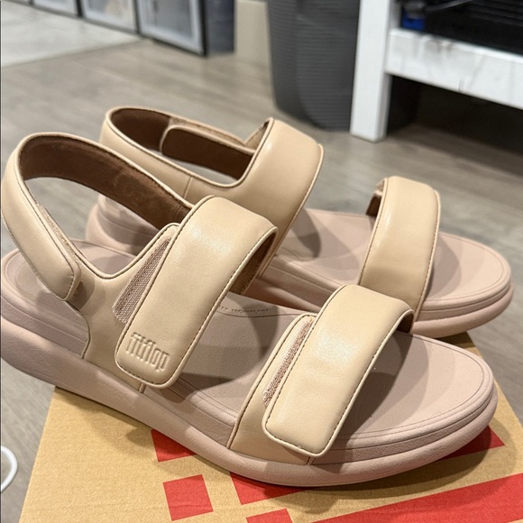 FitFlop, F-Mode Go Adjustable, Beige - Picture 4 of 11